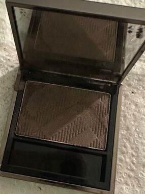 Burberry Chesnut Brown Eye Colour 
No. 301